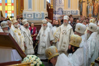 8-Глава и архипастыри Казахстанского Митрополичьего округа молитвенно почтили 1700-летие I Вселенского Собора