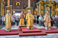 5-В воскресный день, отмеченный памятью пророка Божия Иезекииля, Управляющий Усть-Каменогорской и Семипалатинской епархией сослужил Главе Митрополичьего округа за Божественной Литургией в Успенском кафедральном соборе Астаны