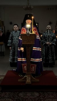 Великое повечерие с чтением третьей части Покаянного канона преподобного Андрея Критского