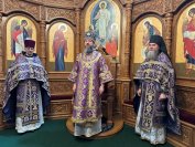 14-Архиепископ Амфилохий совершил Божественную Литургию в Андреевском кафедральном соборе в Неделю 5-ю Святой Четыредесятницы 