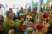 25-Архиепископ Усть-Каменогорский и Семипалатинский Амфилохий принял участие в торжествах по случаю 30-летия обретения мощей святого праведного старца Феодора Томского