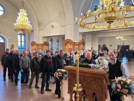 Накануне двунадесятого праздника Благовещения Пресвятой Богородицы архиепископ Амфилохий возглавил служение Всенощного бдения в Андреевском кафедральном соборе 