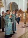 5-Накануне двунадесятого праздника Благовещения Пресвятой Богородицы архиепископ Амфилохий возглавил служение Всенощного бдения в Андреевском кафедральном соборе 