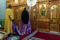 8-Архиепископ Усть-Каменогорский и Семипалатинский Амфилохий совершил Литургию в Знаменском храме г. Томска