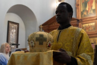 13-Архиепископ Усть-Каменогорский и Семипалатинский Амфилохий совершил Литургию в Знаменском храме г. Томска