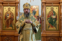 46-Архиепископ Усть-Каменогорский и Семипалатинский Амфилохий совершил Литургию в Знаменском храме г. Томска