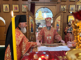 Божественная Литургия в Неделю 4-ю по Пасхе
