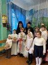 22-Архиепископ Амфилохий посетил детский праздник в Центральной воскресной школе города Усть-Каменогорска