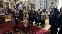 26-Архиепископ Амфилохий совершил Божественную Литургию Преждеосвященных Даров в Воскресенском кафедральном соборе