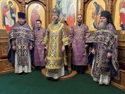 13-Воспоминание установления Господом Иисусом Христом Таинства Евхаристии. Божественная Литургия в главном храме Восточного Казахстана