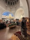 18-В Андреевском кафедральном соборе совершена утреня с чином погребения Плащаницы Господа Иисуса Христа
