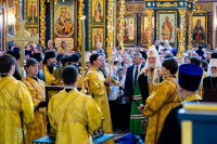 25-Управляющий Усть-Каменогорской и Семипалатинской епархией молился за Патриаршим богослужением в Успенском кафедральном соборе Астаны