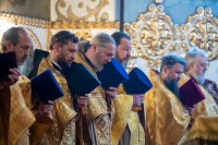 23-В день памяти святителя Николая Чудотворца архиепископ Усть-Каменогорский и Семипалатинский Амфилохий принял участие в престольным торжестве Никольского собора Алма-Аты