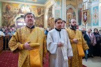 28-В день памяти святителя Николая Чудотворца архиепископ Усть-Каменогорский и Семипалатинский Амфилохий принял участие в престольным торжестве Никольского собора Алма-Аты