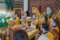 39-В день памяти святителя Николая Чудотворца архиепископ Усть-Каменогорский и Семипалатинский Амфилохий принял участие в престольным торжестве Никольского собора Алма-Аты
