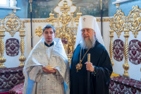 46-В день памяти святителя Николая Чудотворца архиепископ Усть-Каменогорский и Семипалатинский Амфилохий принял участие в престольным торжестве Никольского собора Алма-Аты