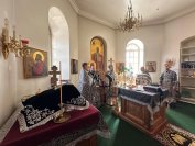 12-Архиепископ Амфилохий совершил Божественную Литургию Преждеосвященных Даров в Троицком соборе Усть-Каменогорска