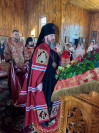 3-В понедельник Светлой седмицы архиепископ Амфилохий совершил Божественную Литургию в Покровском соборе города Усть‑Каменогорска