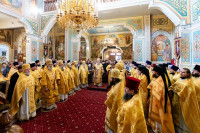 8-В Алма-Ате почтили 70-летие преставления ко Господу священноисповедника Николая, митрополита Казахстанского. Архиепископ Усть-Каменогорский и Семипалатинский Амфилохий сослужил Главе Митрополичьего округа за Литургией в Никольском соборе