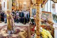 16-В Алма-Ате почтили 70-летие преставления ко Господу священноисповедника Николая, митрополита Казахстанского. Архиепископ Усть-Каменогорский и Семипалатинский Амфилохий сослужил Главе Митрополичьего округа за Литургией в Никольском соборе