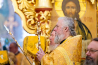 26-В Алма-Ате почтили 70-летие преставления ко Господу священноисповедника Николая, митрополита Казахстанского. Архиепископ Усть-Каменогорский и Семипалатинский Амфилохий сослужил Главе Митрополичьего округа за Литургией в Никольском соборе