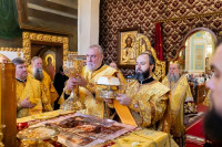 30-В Алма-Ате почтили 70-летие преставления ко Господу священноисповедника Николая, митрополита Казахстанского. Архиепископ Усть-Каменогорский и Семипалатинский Амфилохий сослужил Главе Митрополичьего округа за Литургией в Никольском соборе