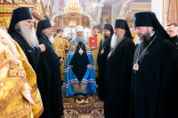 37-В Алма-Ате почтили 70-летие преставления ко Господу священноисповедника Николая, митрополита Казахстанского. Архиепископ Усть-Каменогорский и Семипалатинский Амфилохий сослужил Главе Митрополичьего округа за Литургией в Никольском соборе