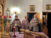 5-В главном храме Восточного Казахстана совершен Чин Воздвижения Креста Господня