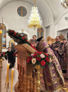 19-В главном храме Восточного Казахстана совершен Чин Воздвижения Креста Господня