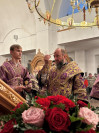 21-В главном храме Восточного Казахстана совершен Чин Воздвижения Креста Господня