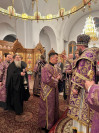 24-В главном храме Восточного Казахстана совершен Чин Воздвижения Креста Господня