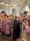 25-В главном храме Восточного Казахстана совершен Чин Воздвижения Креста Господня