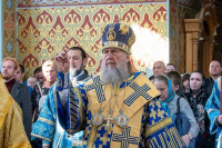 20-В воскресный день, отмеченный празднованием в честь Иверской иконы Божией Матери, архиепископ Усть-Каменогорский и Семипалатинский Амфилохий сослужил митрополиту Александру за Литургией в Иверско-Серафимовском монастыре Алматы