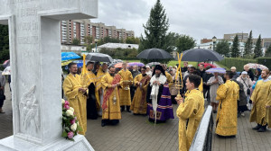 В Усть-Каменогорске освящён памятный поклонный крест