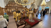 3-Архиепископ Амфилохий возглавил служение Божественной Литургии в главном храме Восточного Казахстана