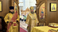 9-Архиепископ Амфилохий возглавил служение Божественной Литургии в главном храме Восточного Казахстана