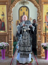 24-Архиепископ Амфилохий совершил Божественную Литургию Преждеосвященных Даров в Троицком храме Свято-Троицкого мужского монастыря 