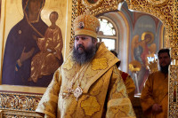 20-Архиепископ Усть-Каменогорский и Семипалатинский Амфилохий сослужил митрополиту Томскому и Асиновскому Ростиславу за торжественным Всенощным бдением по случаю года 100-летия преставления святителя Макария в Богоявленском соборе города Томска