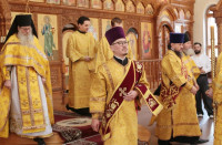 3-Архиепископ Амфилохий возглавил служение Божественной Литургии в Андреевском кафедральном соборе города Усть-Каменогорска 