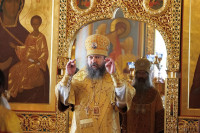 38-Семь архиереев Русской Православной Церкви совершили Литургию в Томске в честь празднования года 100-летия блаженной кончины святителя Макария (Невского)