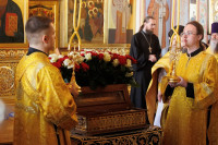 55-Семь архиереев Русской Православной Церкви совершили Литургию в Томске в честь празднования года 100-летия блаженной кончины святителя Макария (Невского)