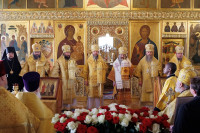 59-Семь архиереев Русской Православной Церкви совершили Литургию в Томске в честь празднования года 100-летия блаженной кончины святителя Макария (Невского)