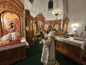 10-В святую ночь Рождества Христова  православные христиане Усть-Каменогорска  посетили праздничное богослужение  в Андреевском кафедральном соборе