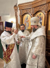 12-В святую ночь Рождества Христова  православные христиане Усть-Каменогорска  посетили праздничное богослужение  в Андреевском кафедральном соборе