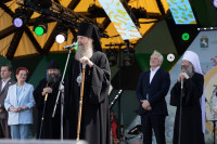 5-Управляющий Усть-Каменогорской и Семипалатинской епархии стал почетным гостем Троицкого фестиваля в г.Томске