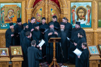 11-Управляющий Усть-Каменогорской и Семипалатинской епархии посетил в Алма-Ате пасхальный концерт византийского хора со святой Горы Афон