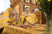 15-В день памяти апостолов Петра и Павла архиепископ Амфилохий возглавил служение Божественной Литургии в Андреевском кафедральном соборе города Усть-Каменогорска 