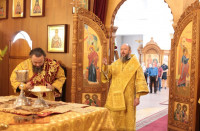 24-В день памяти апостолов Петра и Павла архиепископ Амфилохий возглавил служение Божественной Литургии в Андреевском кафедральном соборе города Усть-Каменогорска 
