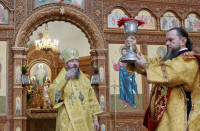 31-В день памяти апостолов Петра и Павла архиепископ Амфилохий возглавил служение Божественной Литургии в Андреевском кафедральном соборе города Усть-Каменогорска 