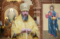40-В день памяти апостолов Петра и Павла архиепископ Амфилохий возглавил служение Божественной Литургии в Андреевском кафедральном соборе города Усть-Каменогорска 